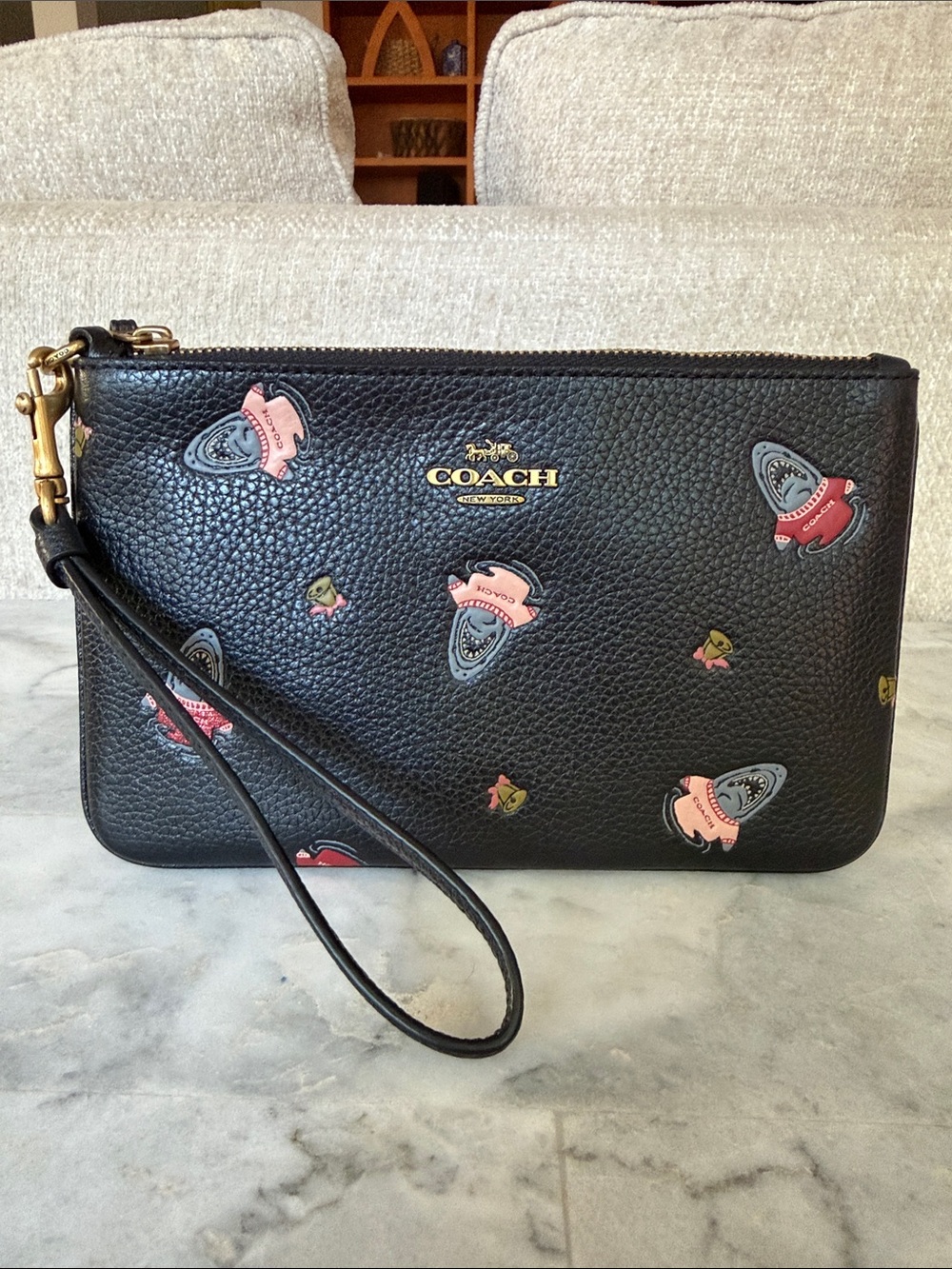 Rare COACH Sharky Shark 🦈 Black Pebbled Leather Wristlet with Pink Accent Print